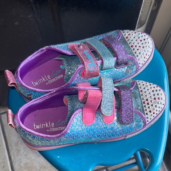 Skechers Twinkle Lite sz 4 Sequinned Embellishment Sneaker twinkle toes Lighted - Picture 1 of 10